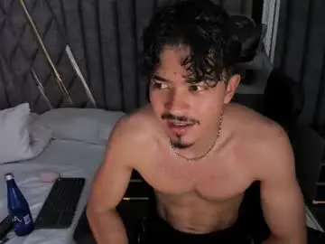 Chaturbate Live Sex Cam of nicolaikarav