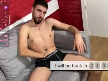 Chaturbate Live Sex Cam of zeyn_edwards