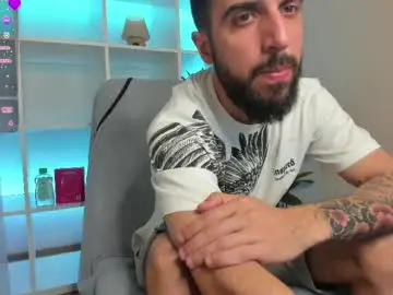 Chaturbate Live Sex Cam of zeyn_edwards