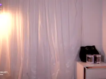 Chaturbate Nude Webcam of ashley2004_