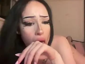 Chaturbate Live Sex of bimbodoll18