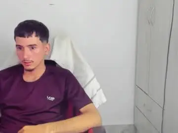 Chaturbate Adult Webcams of daniel_443