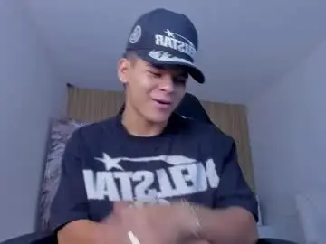 Chaturbate Free Porn Cam of dylanroyce_