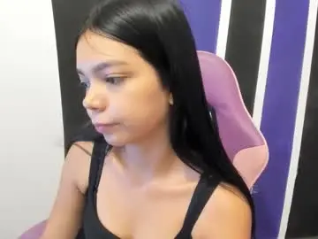 Chaturbate Sex Cam of shy_luna18