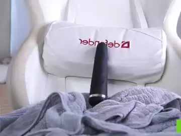 Chaturbate Free Porn Cam of adeles_vibes