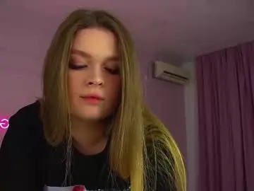 Chaturbate Live Sex Cam of crystallyons