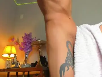 Chaturbate Sex Chat of lucian_davii