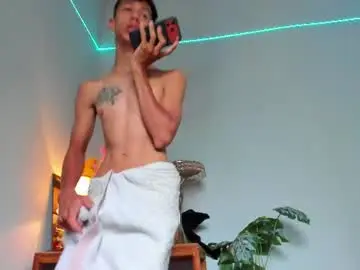Chaturbate Best live sex cam show of lucian_davii