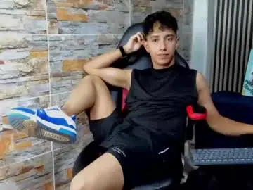 Chaturbate Adult Video Chat of mexwilliams