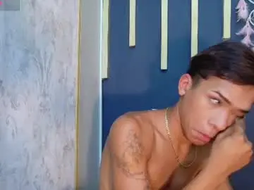 Chaturbate Nude Webcam of zack_horny19