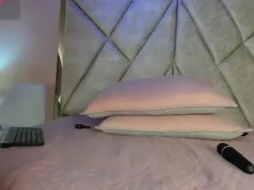 Chaturbate Live Sex Cam of ariiastar