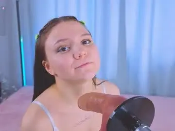 Chaturbate Live Sex Cam of loney__tunes