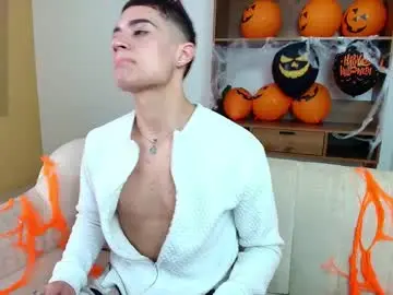 Chaturbate Adult Video Chat of matheomontclair