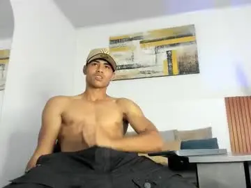 Chaturbate Live Sex Cam of zander_2120