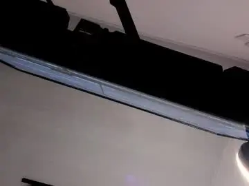 Chaturbate Best live sex cam show of zander_2120