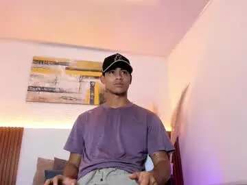 Chaturbate Live Sex of zander_2120