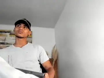 Chaturbate Best live sex cam show of zander_2120