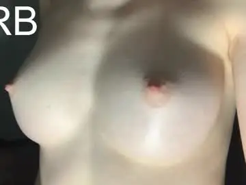 Chaturbate Nude Webcam of alisaa_01