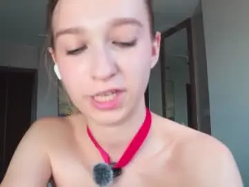 Chaturbate Live Sex Cam of alisaa_01