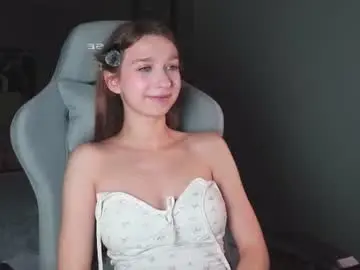 Chaturbate Nude Webcam of alisaa_01