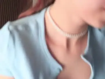 Chaturbate Live Sex Cam of alisaa_01