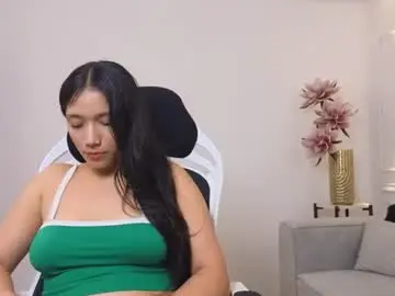 Chaturbate Live Sex Cam of emmapaige_vg