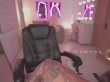 Chaturbate Free Porn Cam of leahprada_