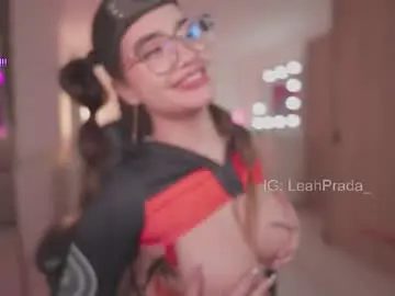 Chaturbate Best live sex cam show of leahprada_