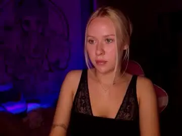 Chaturbate Live Sex Cam of pureeangel