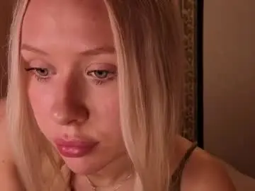 Chaturbate Best live sex cam show of pureeangel