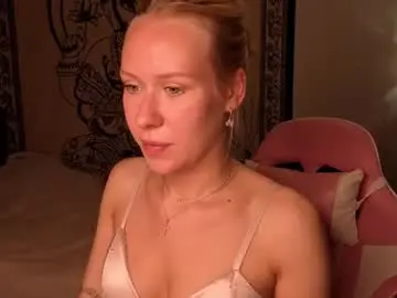 Chaturbate Live Sex Cam of pureeangel
