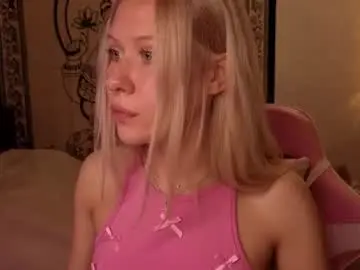 Chaturbate Live Sex Cam of pureeangel