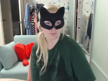 Chaturbate Live Porn of emily_york18