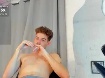 Chaturbate Live Sex Cam of mateo_hunter