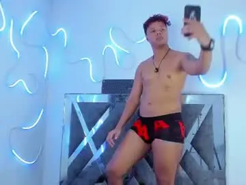 Chaturbate Live Sex of robertmiller21