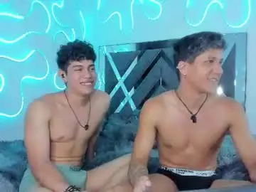 Chaturbate Live Sex of robertmiller21