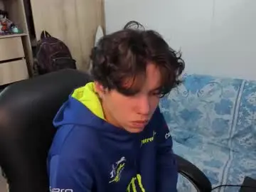 Chaturbate Best live sex cam show of yurii_moody