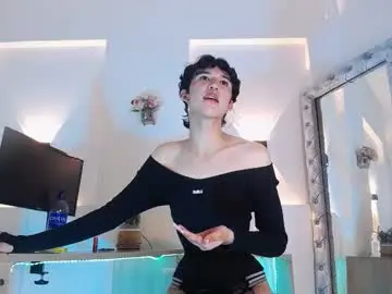 Chaturbate Nude Webcam of jullian_ricci