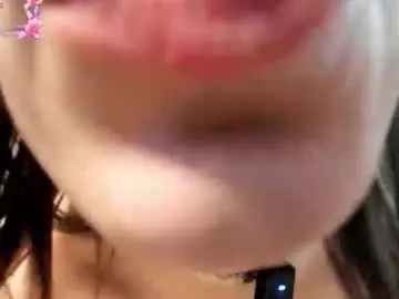 Chaturbate Adult Video Chat of odelyncure