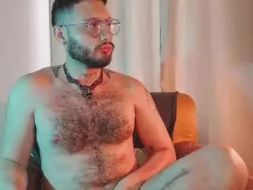 Chaturbate Live Sex Cam of axel_giracr