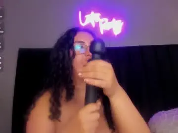 Chaturbate Adult Webcam of isaxcurves