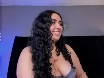 Chaturbate Live Porn of isaxcurves