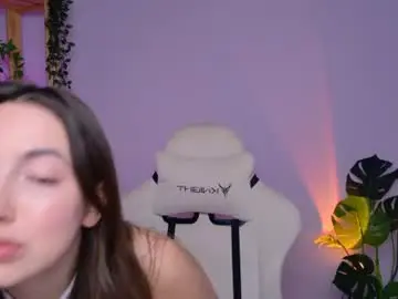 Chaturbate Free Porn Cam of melissacharm_