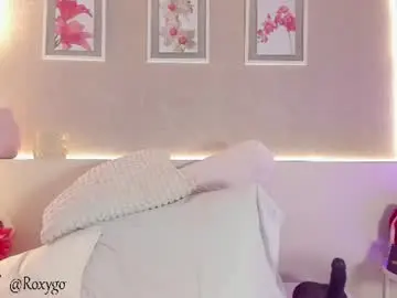 Chaturbate Best live sex cam show of roxannegomez_