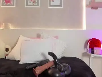 Chaturbate Adult Video Chat of roxannegomez_