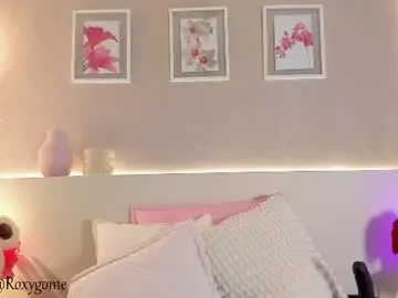 Chaturbate Live Sex Cam of roxannegomez_