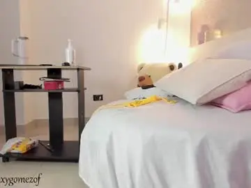 Chaturbate Live Sex of roxannegomez_