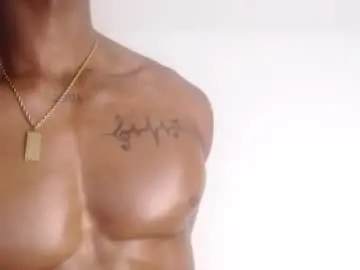 Chaturbate Live Sex Cam of drake_brown_23