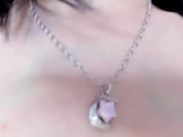 Chaturbate Best live sex cam show of guadalupe21_