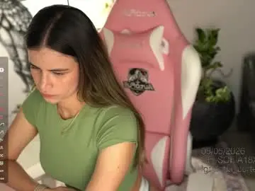 Chaturbate Live Sex Cam of tatiana__cortes18
